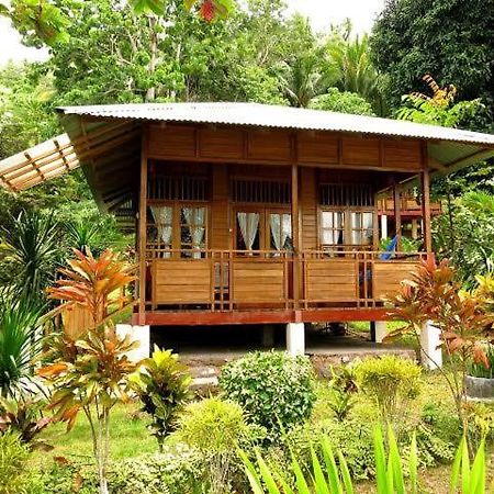 Two Fish Resort Lembeh Bitung Exterior photo