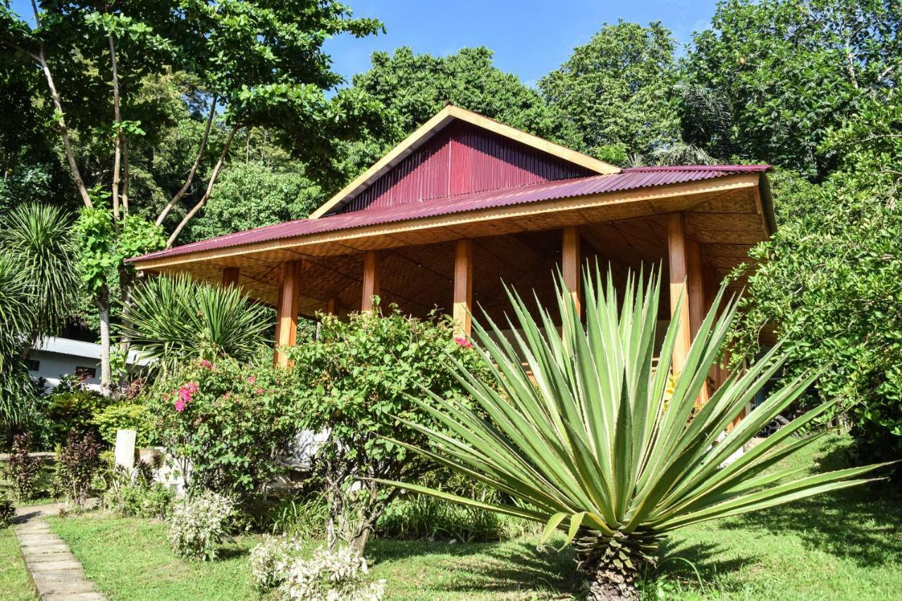 Two Fish Resort Lembeh Bitung Exterior photo